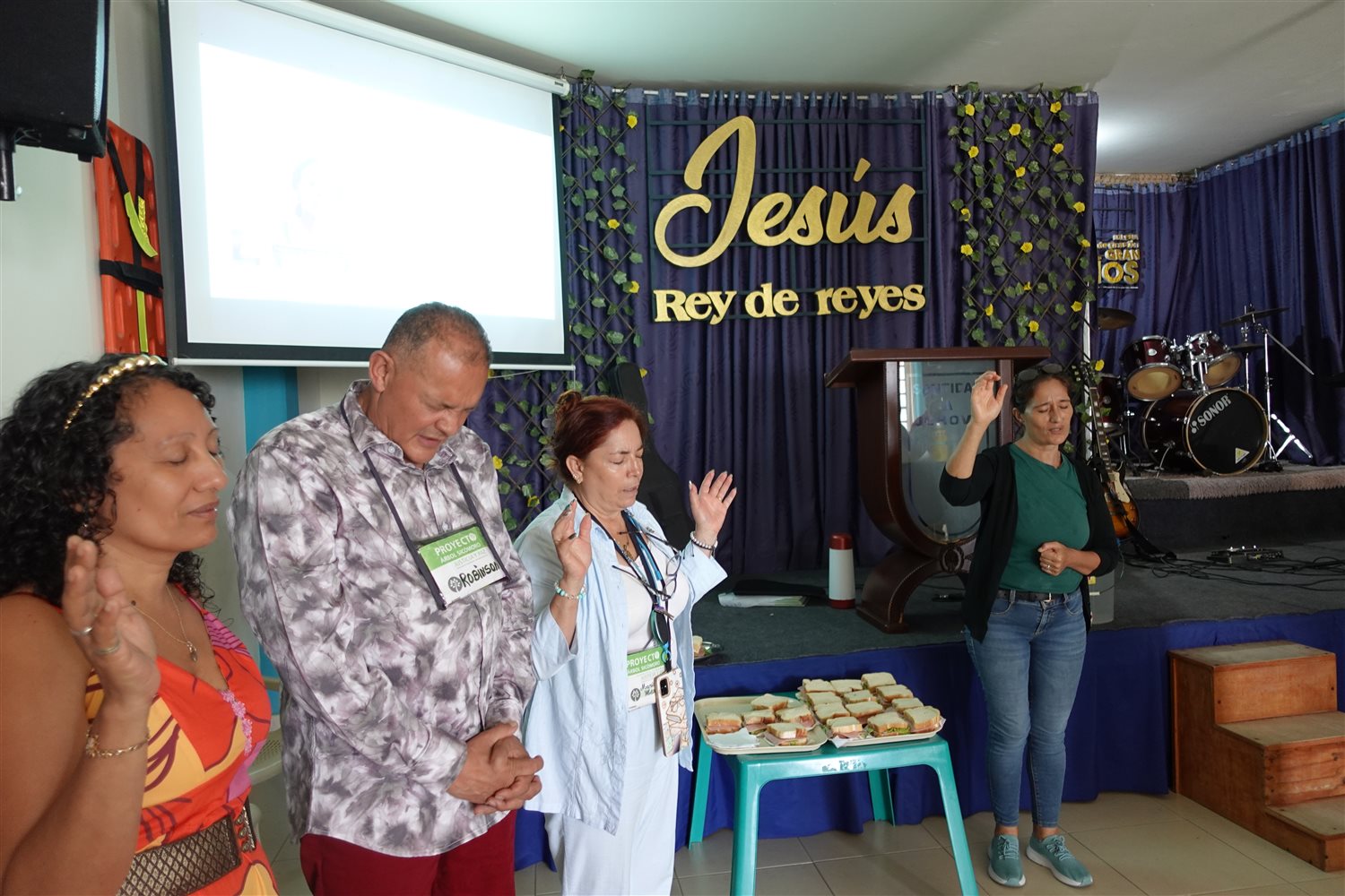 Charla "Jesús Rey de Reyes" en Acacías